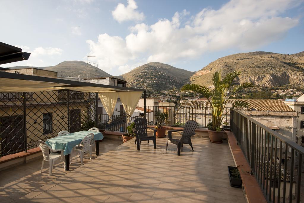La Terrazza Del Baglio Apartment Mondello Luaran gambar